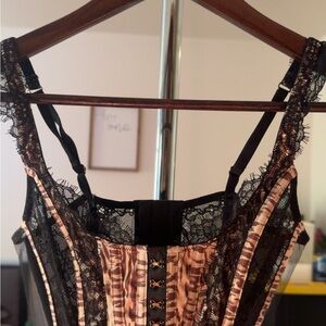 Victoria's Secret Lace Corset - Black and Tan